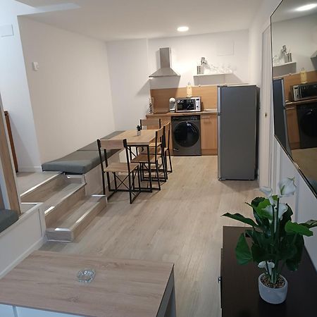 Apartamentos Turisticos Avila Puerta De San Isidro 1-4 Екстер'єр фото