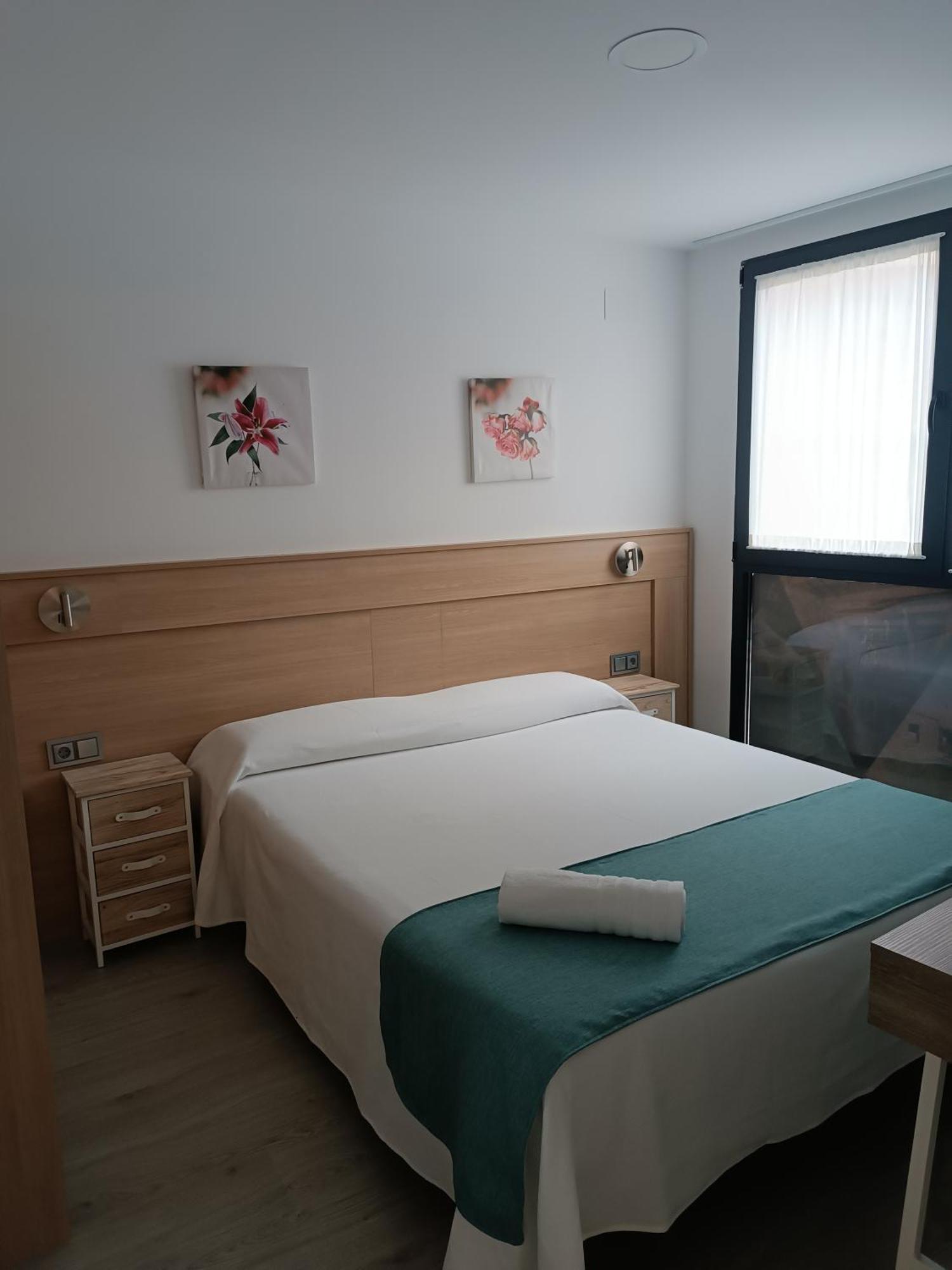 Apartamentos Turisticos Avila Puerta De San Isidro 1-4 Екстер'єр фото
