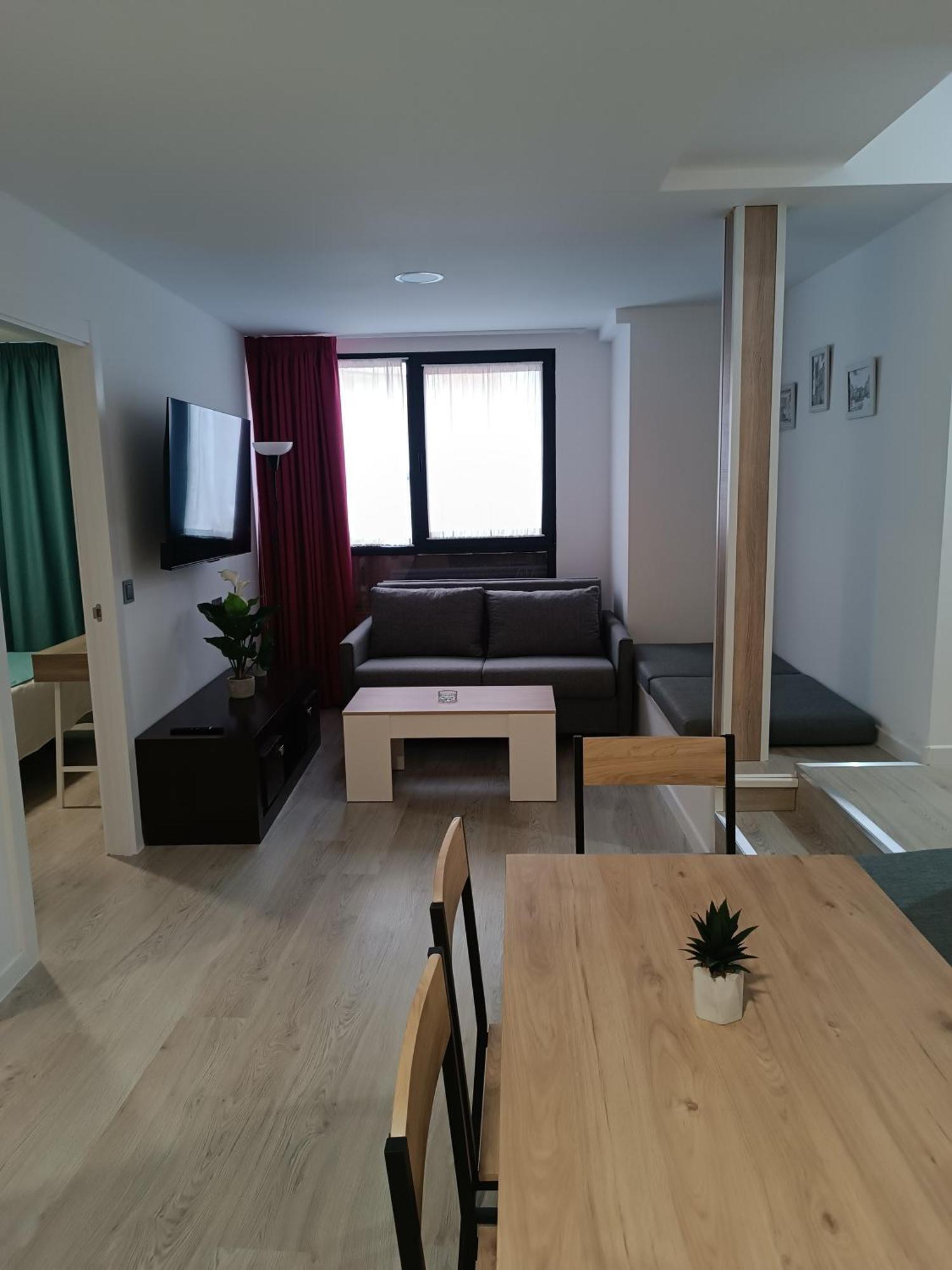 Apartamentos Turisticos Avila Puerta De San Isidro 1-4 Екстер'єр фото